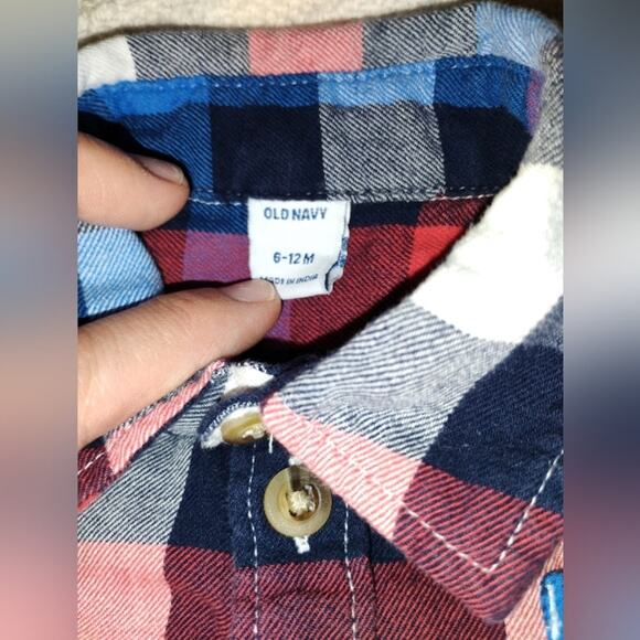 Old Navy Blue, Red, and White Plaid Button Up Long Sleeve Collared Shirt 6-12 M - Picture 2 of 5